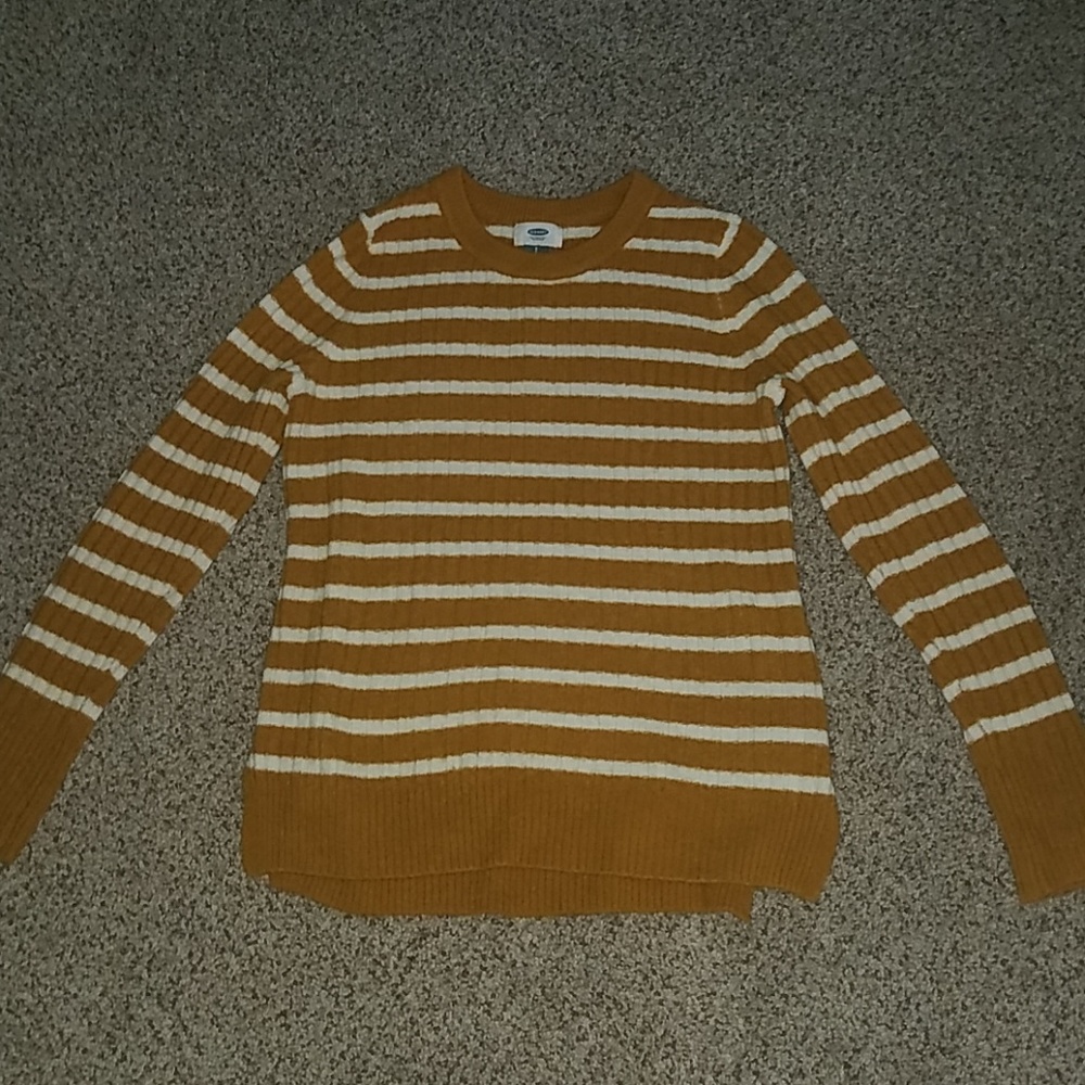 Old navy size small sweater